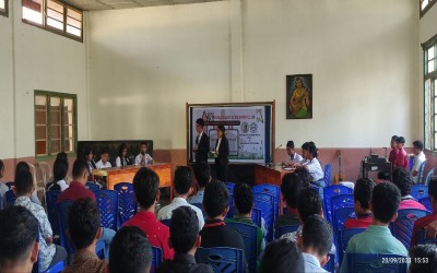 English Discussion Club: SMAS Seminari Pius XII Kisol Collaborates with SMAN 6 Kota Komba